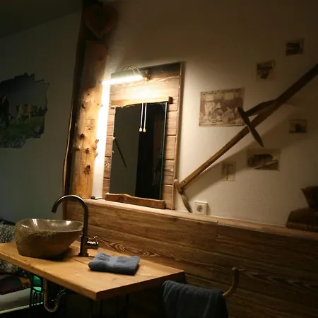 Krug's Family Und Restaurant Vandrerhjem Weilheim in Oberbayern